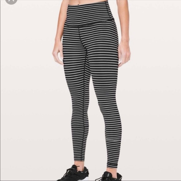 lululemon athletica Pants - Lululemon Wunder Under Tight High Rise Luxtreme Leggings Sz 6 Black White Stripe